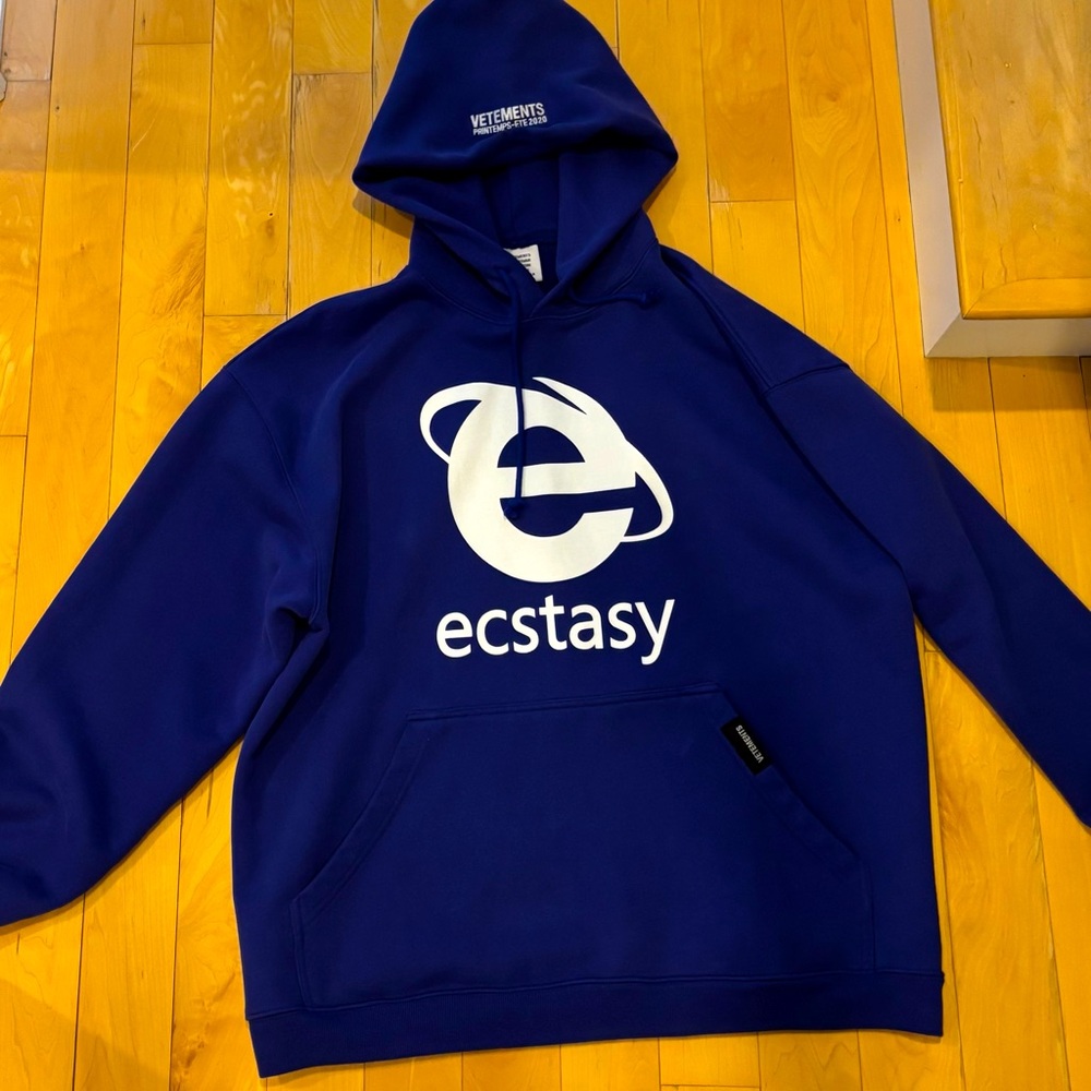 VETEMENTS 2020 Ecstasy Hoodie